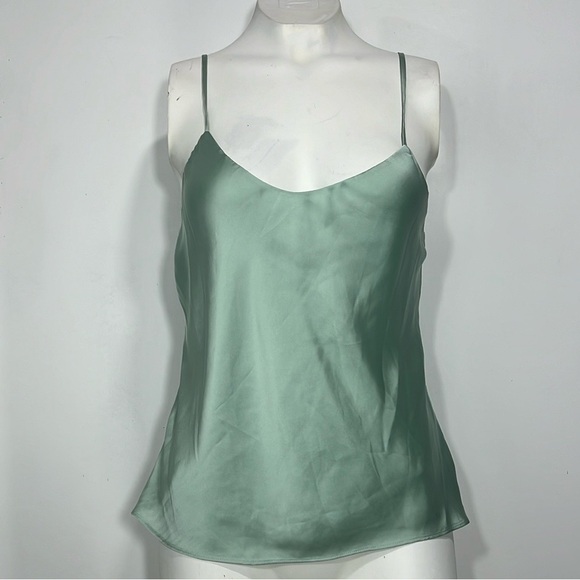 BCBGMAXAZRIA GREEN TOP SIZE S - Picture 2 of 6